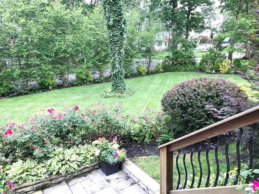 Front yard House for sale at15 Cook Ave, Moriches.