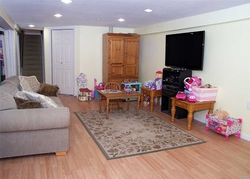 basement of House for sale at 17 N Bay Ave, Eastport NY