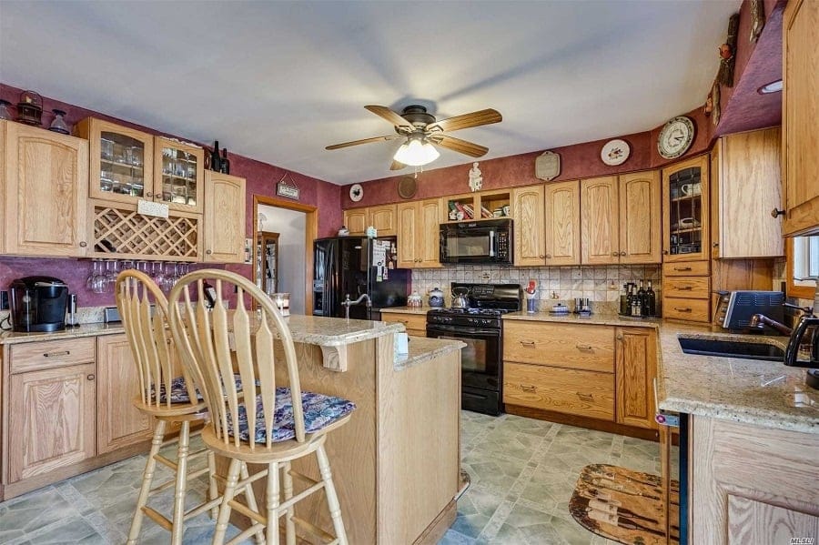 Kitchen 5 Cohrs Ct, Moriches, NY