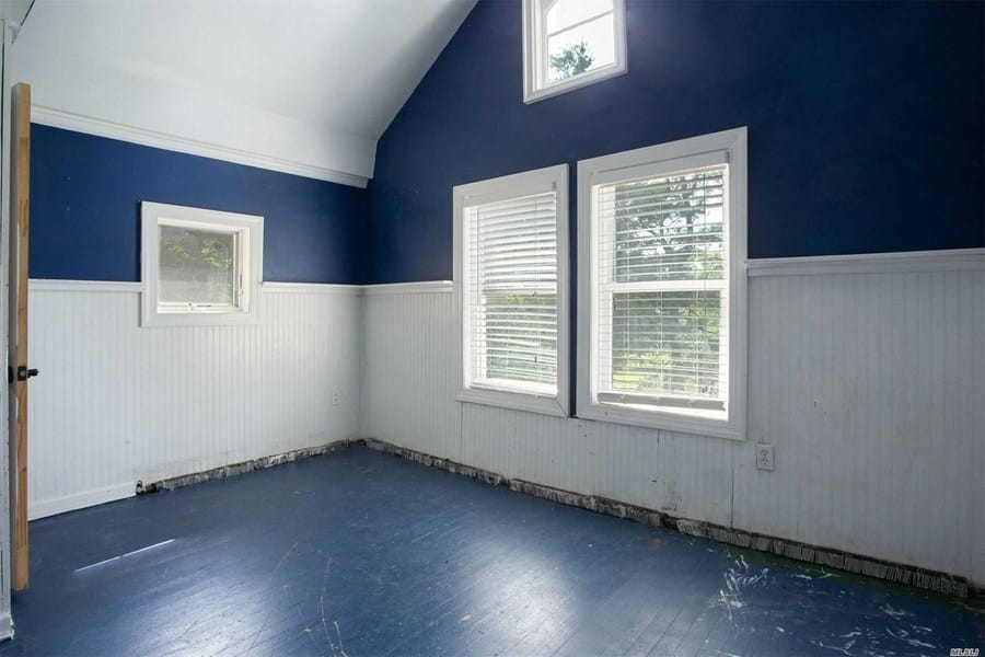 House for sale at 96 Seatuck Ave, Eastport, NY.