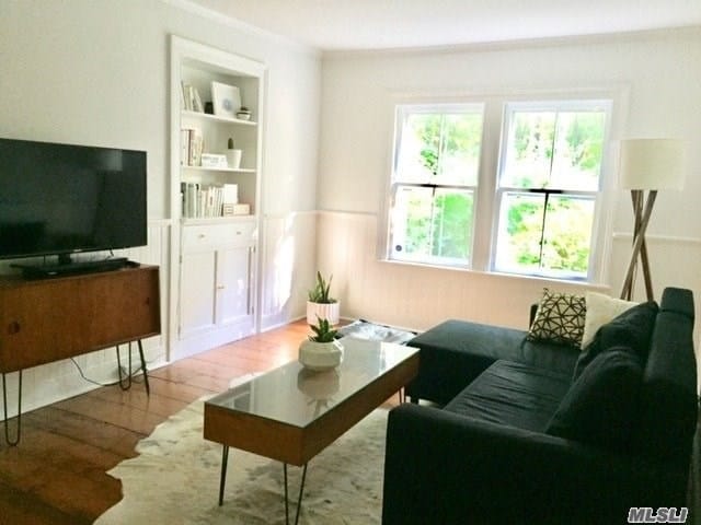 House for Sale at 29 Crosby Street, Center Moriches.