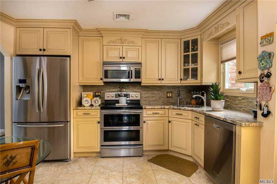 house for sale at 16 Victory Avenue in Shirley