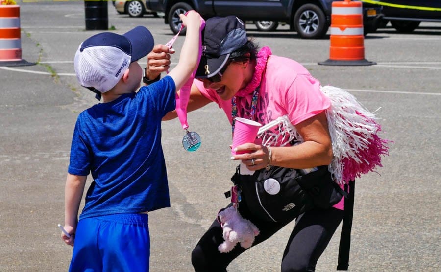LI2Day breast cancer survivor walk