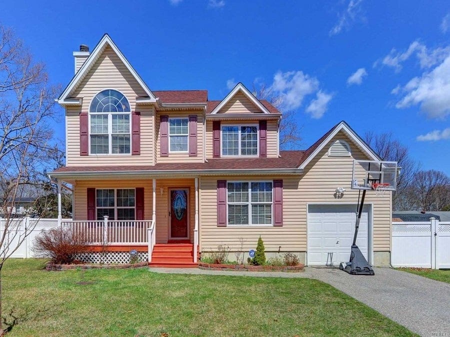 House for Sale at 47 Wood Ave, Mastic.