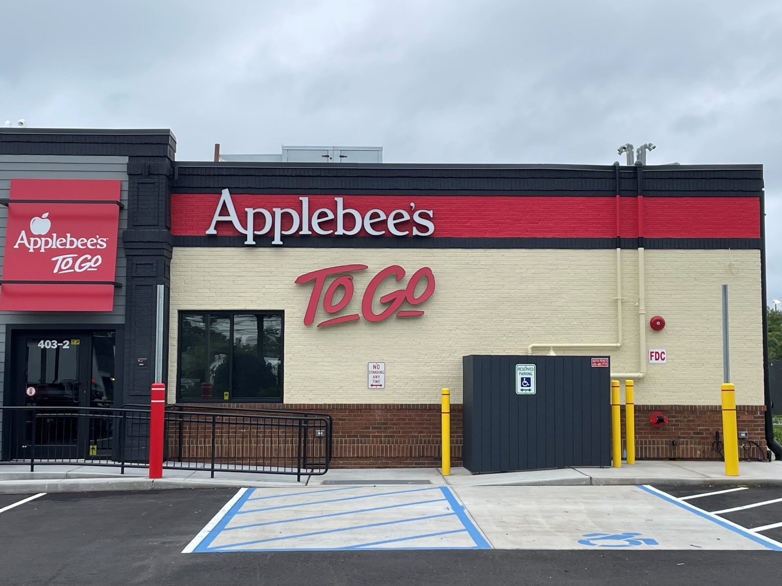 Applebee's To Go in Deer Park, Long island.