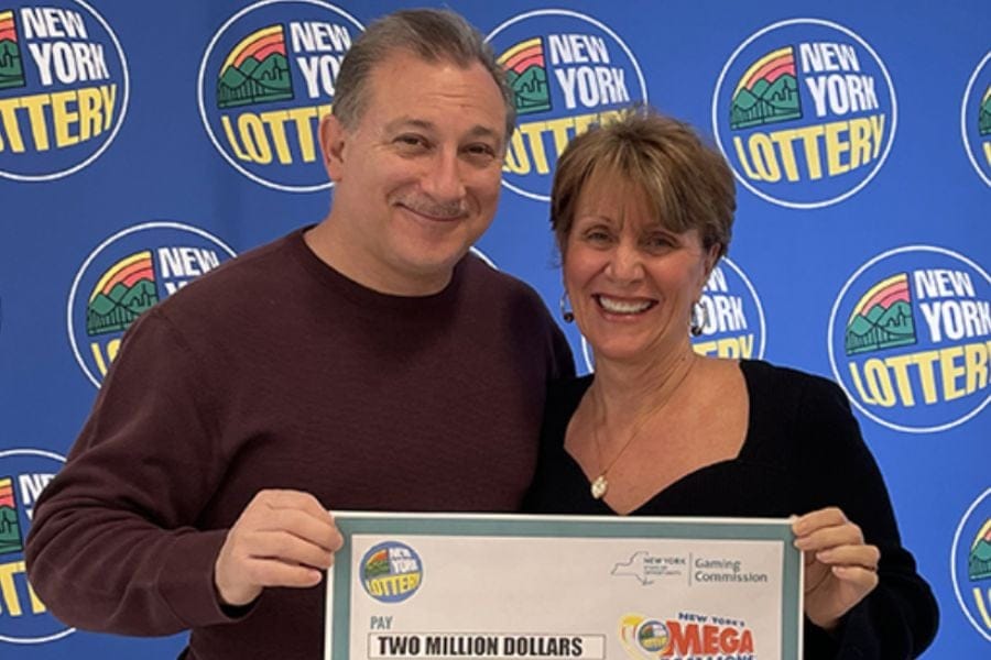 Francine and Theodore Rosen, lottery winning couple from Massapequa.