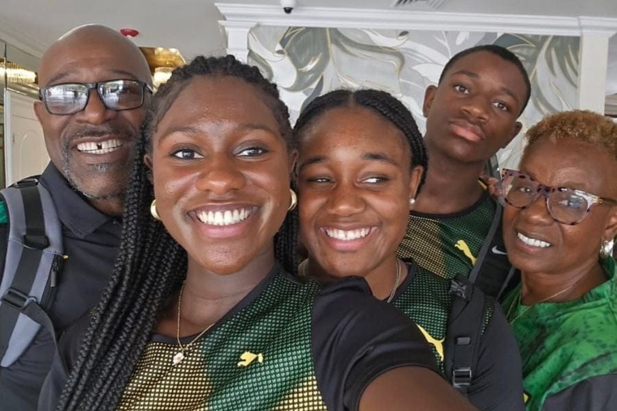 Rivers skiing family from West Babylon.