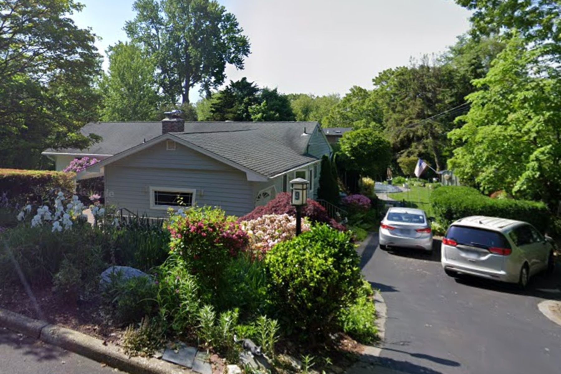 Devon Place house in Northport
