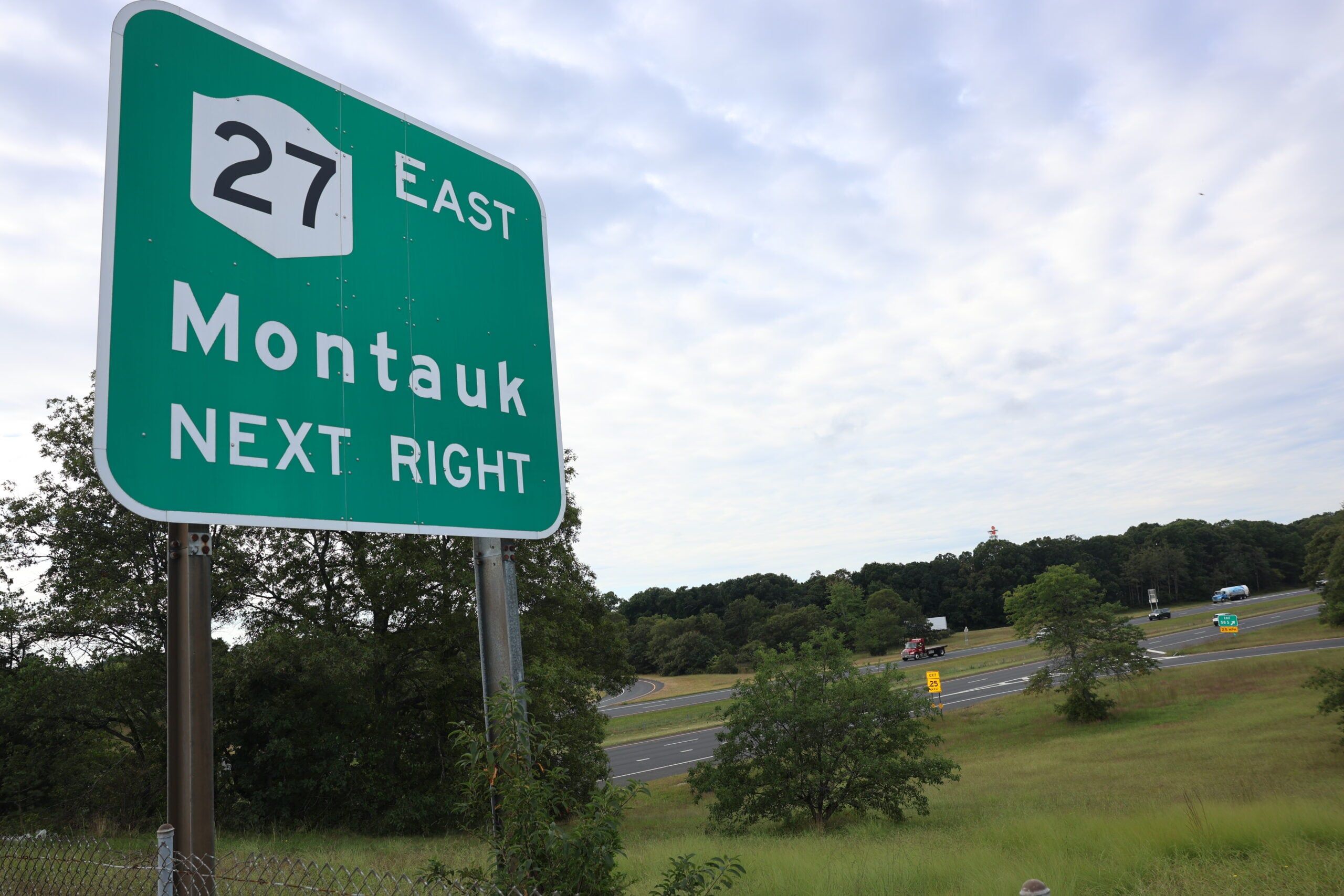 Sunrise Highway green sign