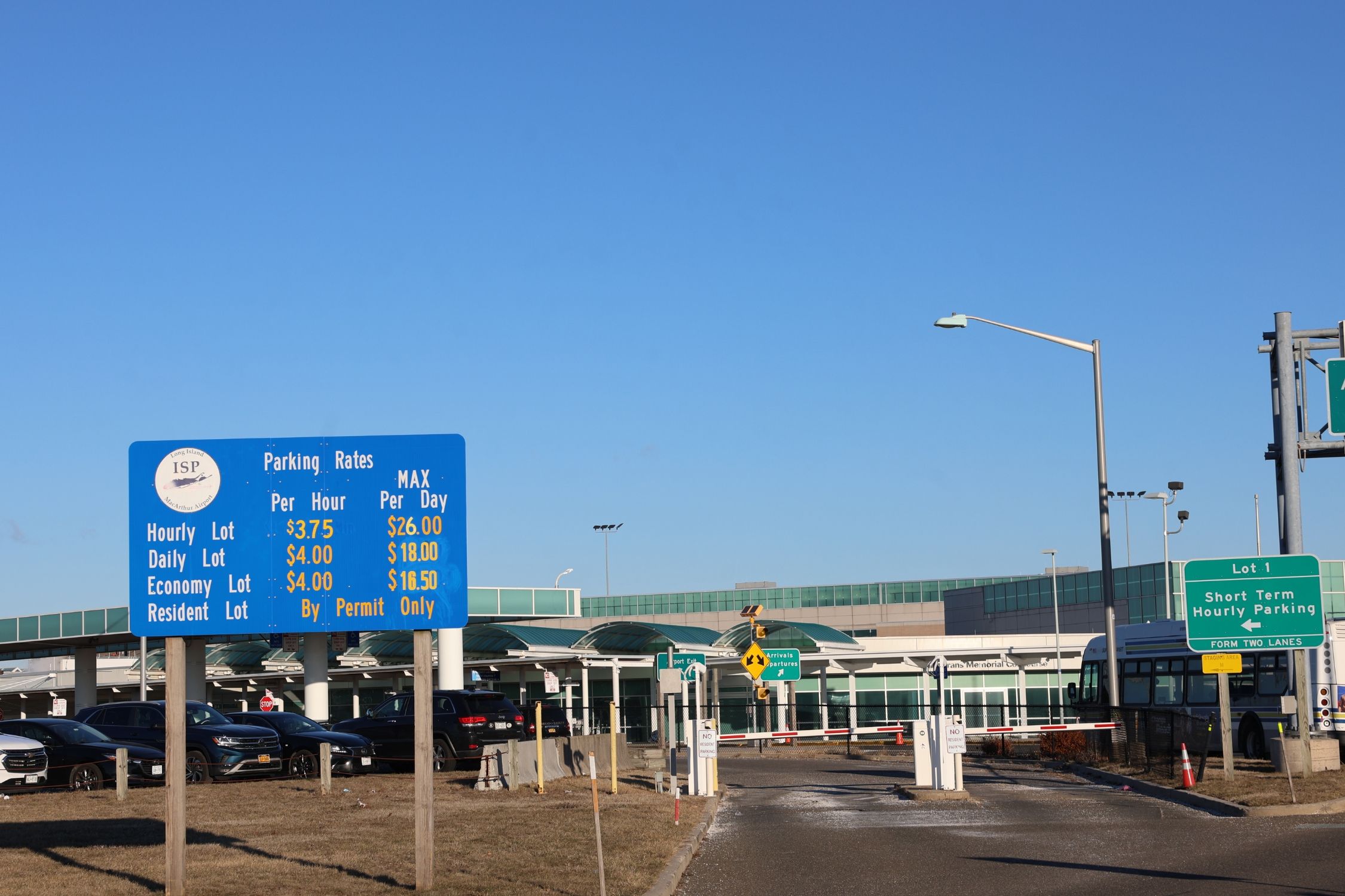 macarthur airport in islip