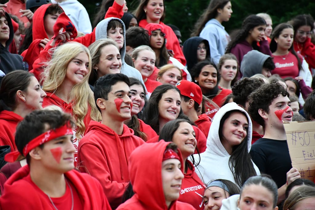 photos of smithtown east homecoming