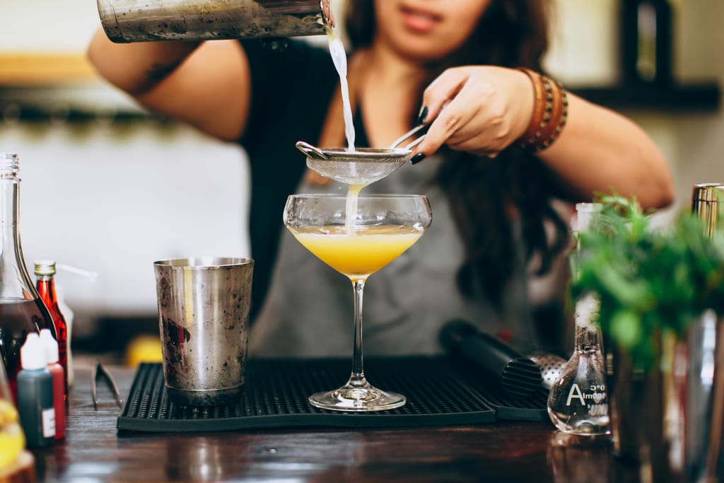 The Greater Long Island Happy Hour Guide offers the best drink deals, half-price bites and after-work bar scene options on Long Island.