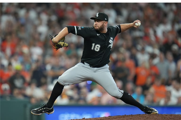 Anthony Kay pitching for Chicago White Sox