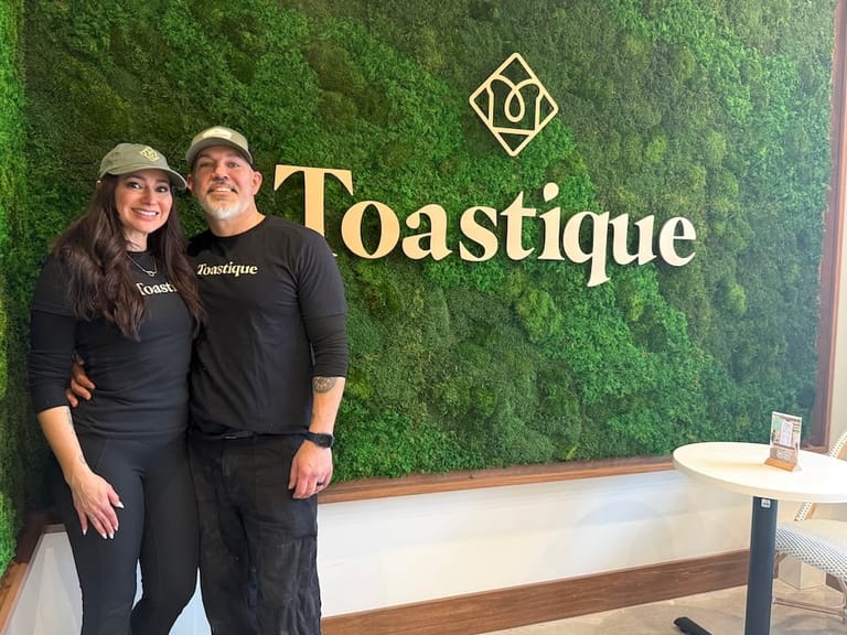National cafe chain Toastique opens first Long Island location