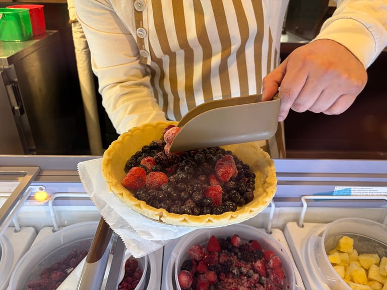 Mighty Fine debuts in Huntington with a custom pie experience