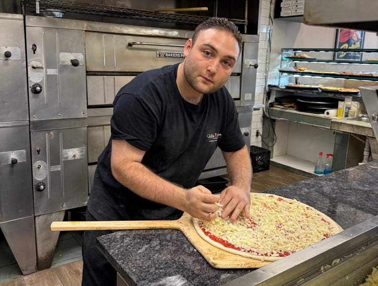 Villa Roma brings a taste of old Joe’s back to Bay Shore