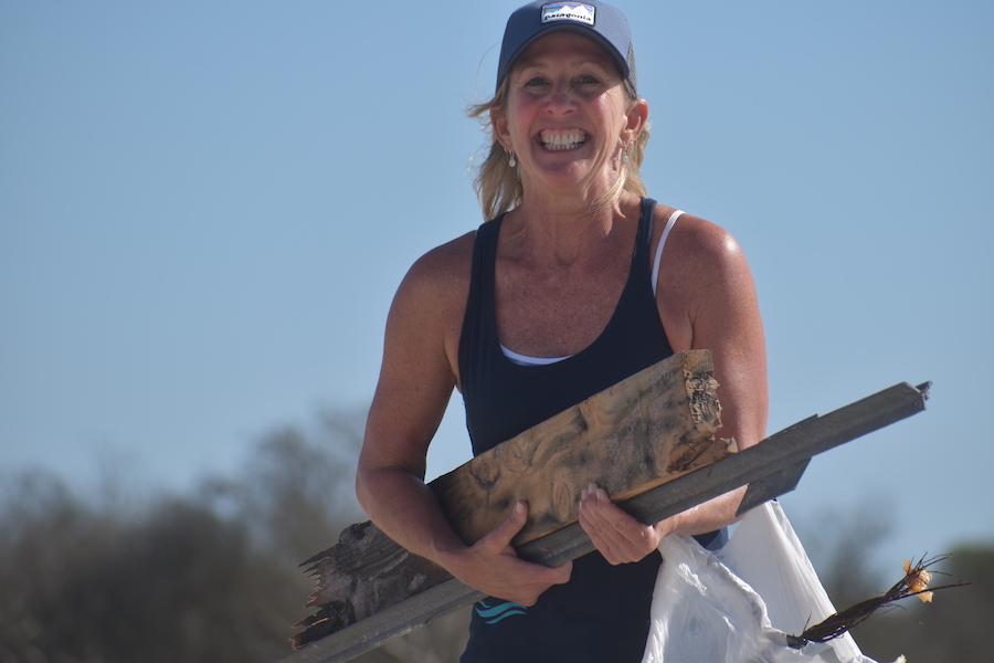 This image has an empty alt attribute; its file name is DSC_2032.jpg