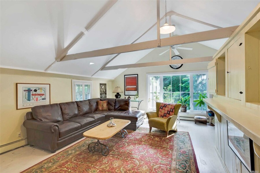 House for sale at 14A Pine St, East Moriches