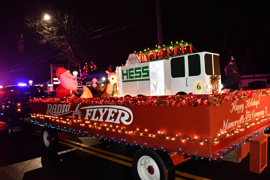 Photos Center Moriches FD Holiday Parade of Lights Page 5 of 5