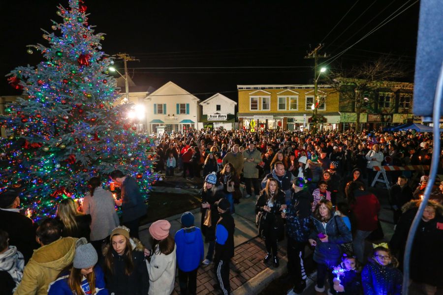 Sayville's Holiday Parade and Miracle on Main Street set for Nov. 30