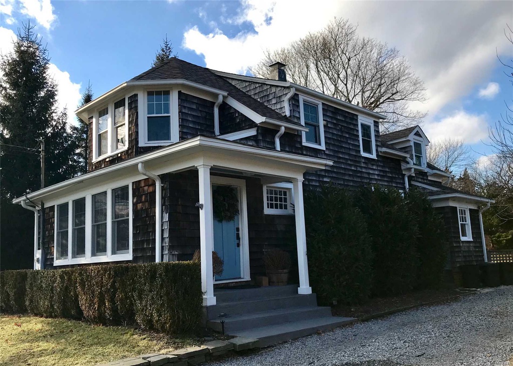 house for sale at 25 Montauk Highway, East Moriches