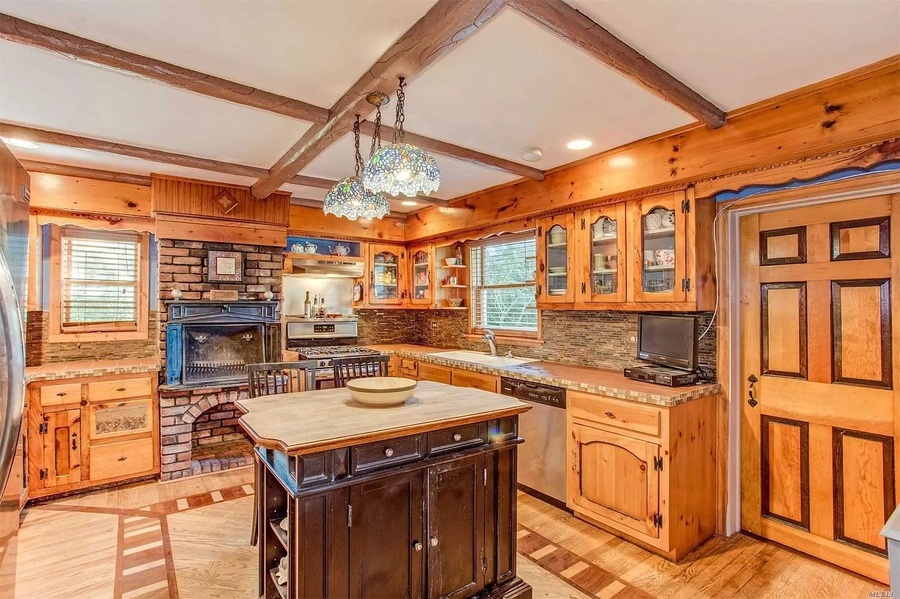 House for sale at 96 Seatuck Ave, Eastport, NY.