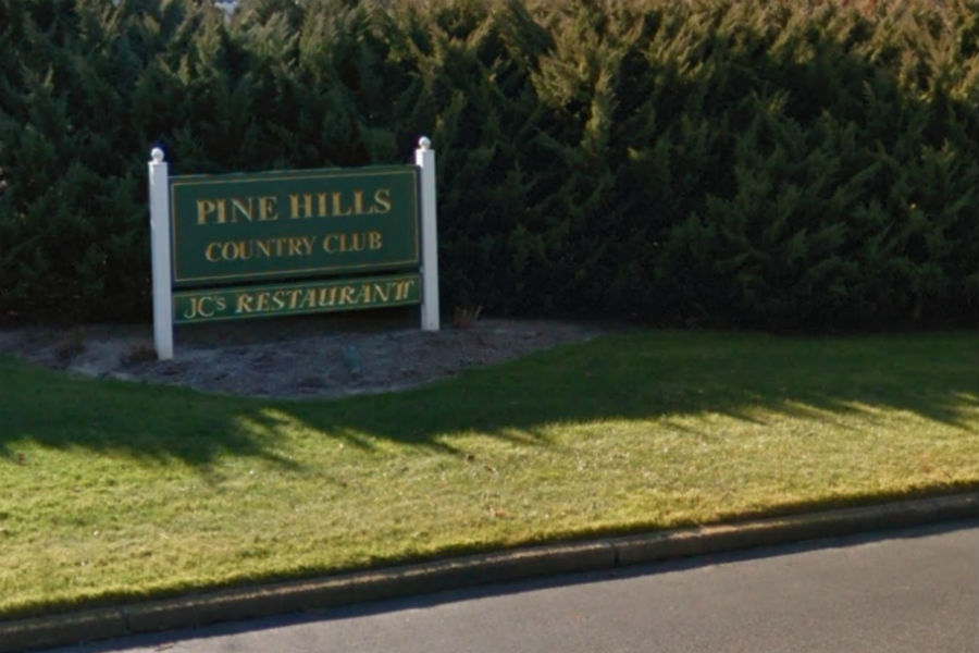 Pine Hills Manorville
