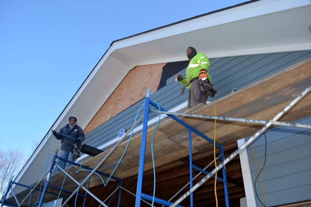 Work wraps up on the new Bellport Village salt barn. (Michael White)