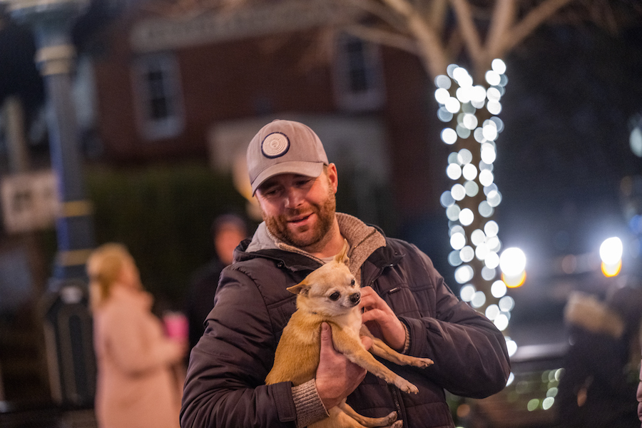 This image has an empty alt attribute; its file name is 121-221.jpg