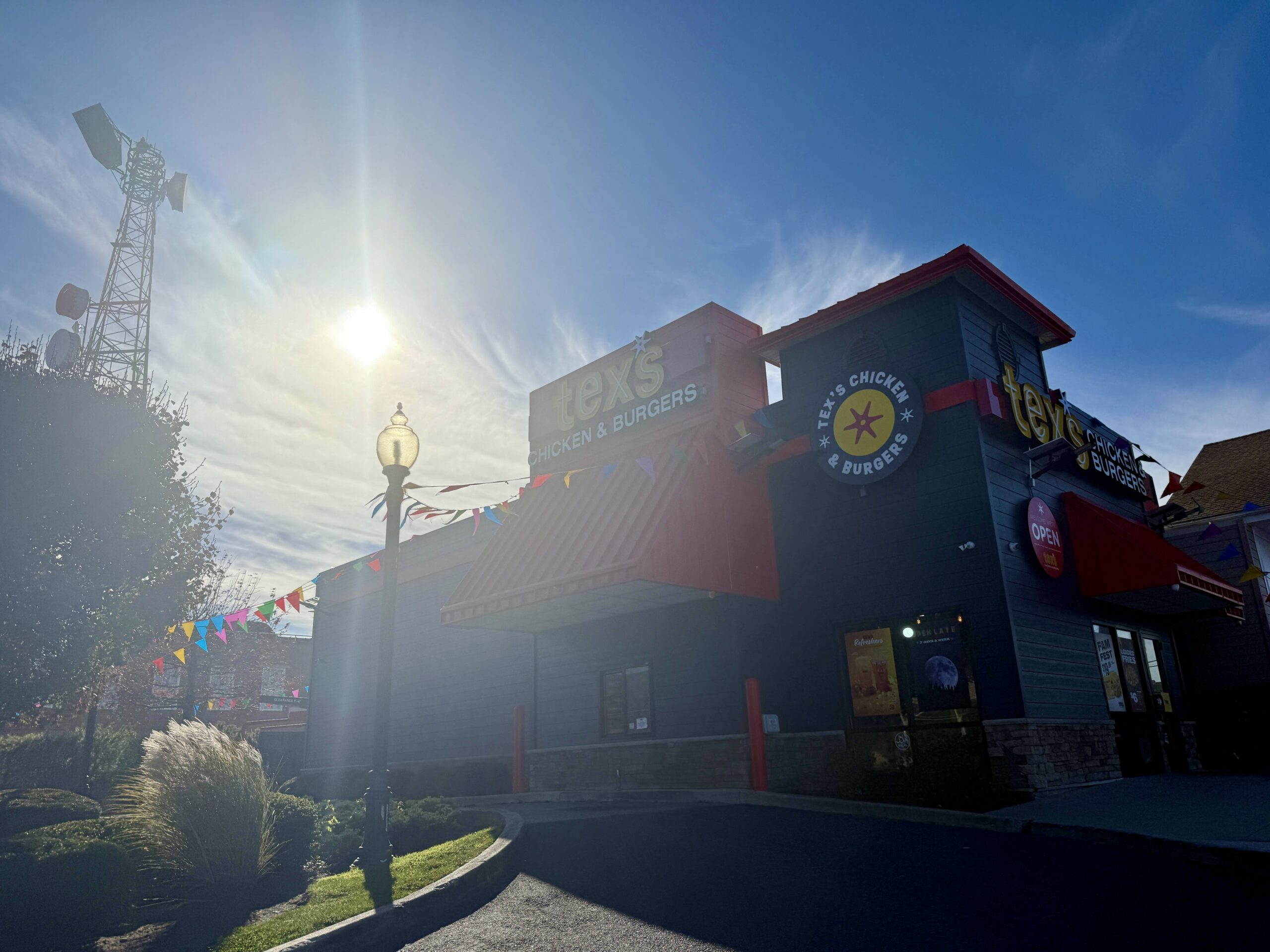 Former Checkers in E. Patchogue reopens as Tex’s Chicken & Burgers