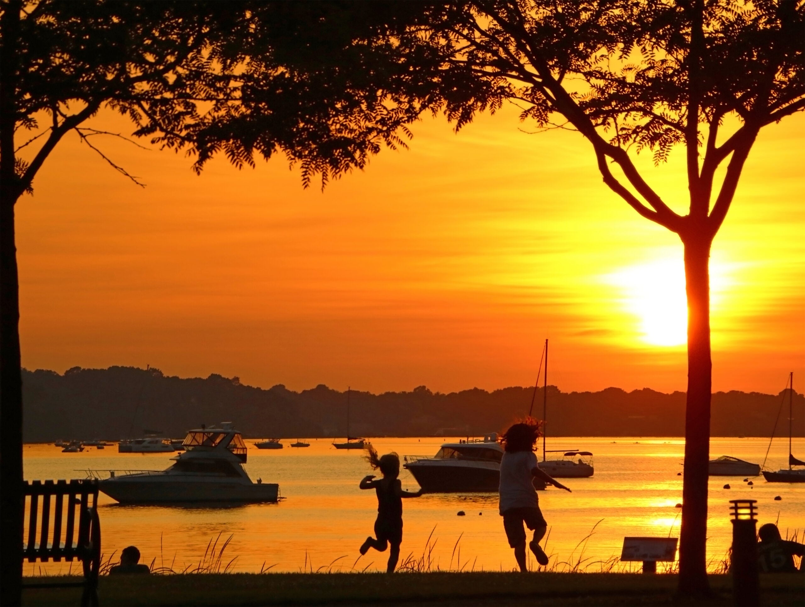 Medford photographer wins GLI's ‘Show Us Summer' contest with picture-perfect Port Jeff sunset